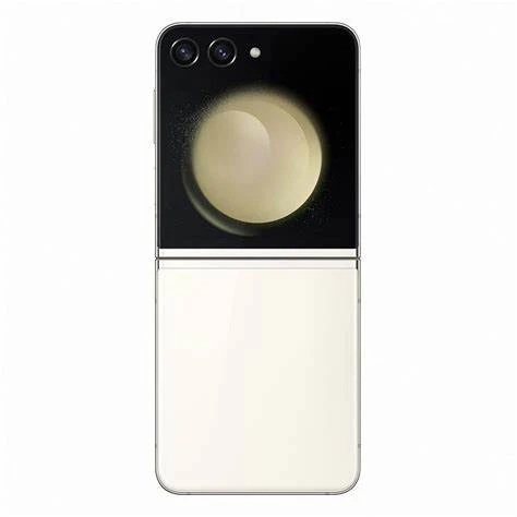 Galaxy Z Flip5 - Image 6